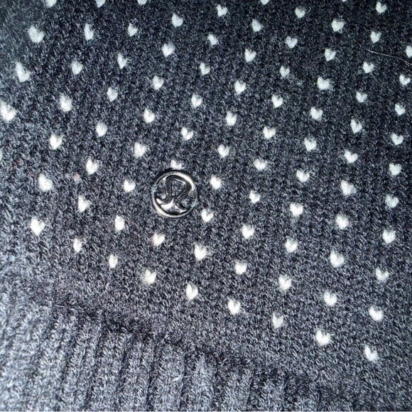 Lululemon Yogi Crew Neck Sweater Black with Hearts - Picture 4 of 5